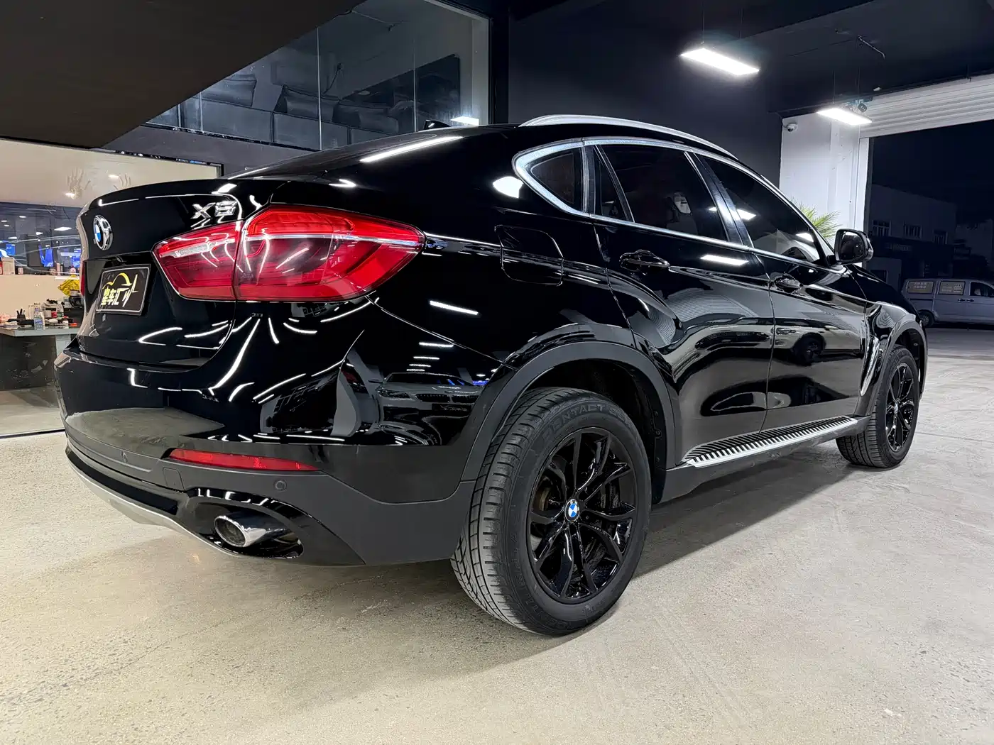 BMW X6 2015 xDrive28i фото 13