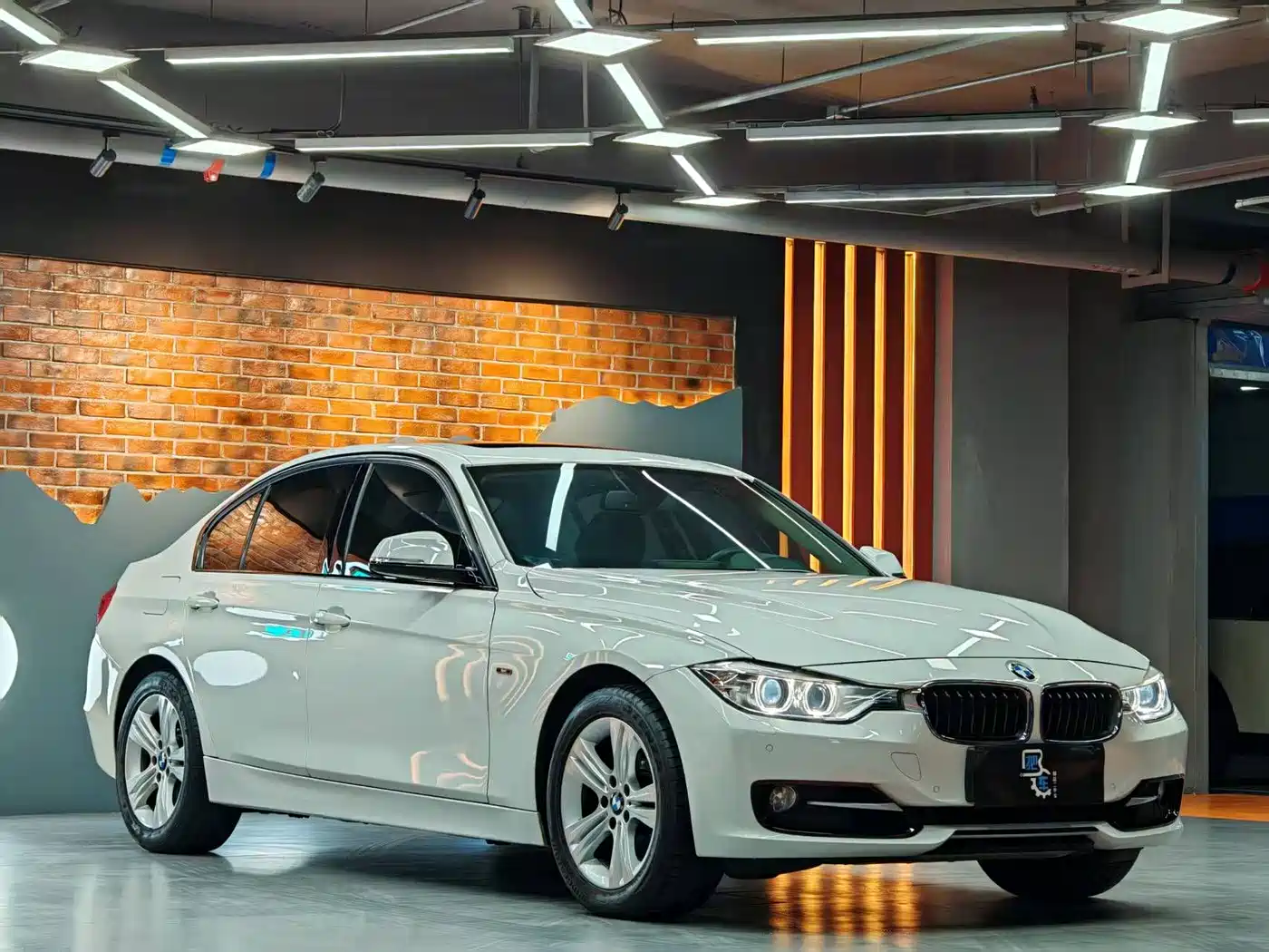 BMW 3 Series 2015 328i xDrive Sport Design Package фото 4
