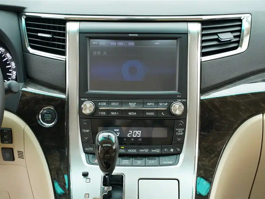 Toyota Alphard 2012 3.5L Luxury Edition фото 15