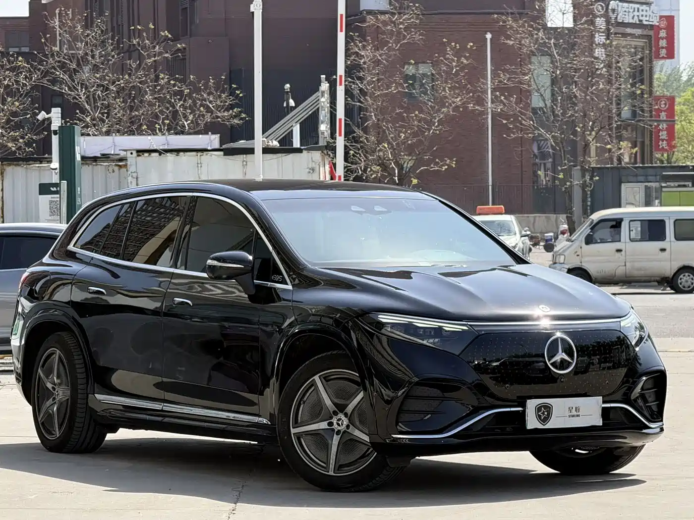 Mercedes-Benz EQS SUV 2023 450 4MATIC Pioneer Edition фото 3