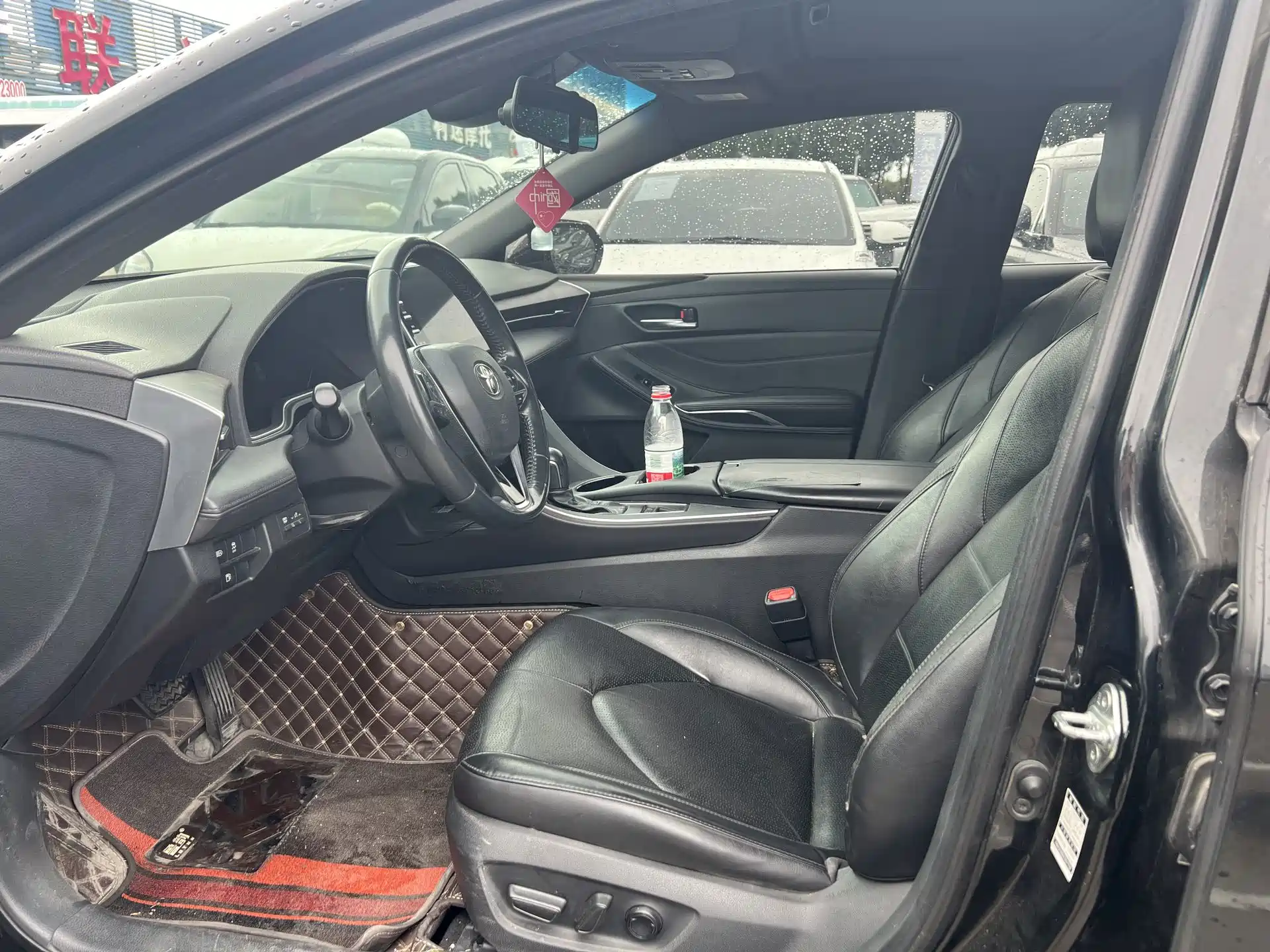 Фото 7 - Toyota Avalon