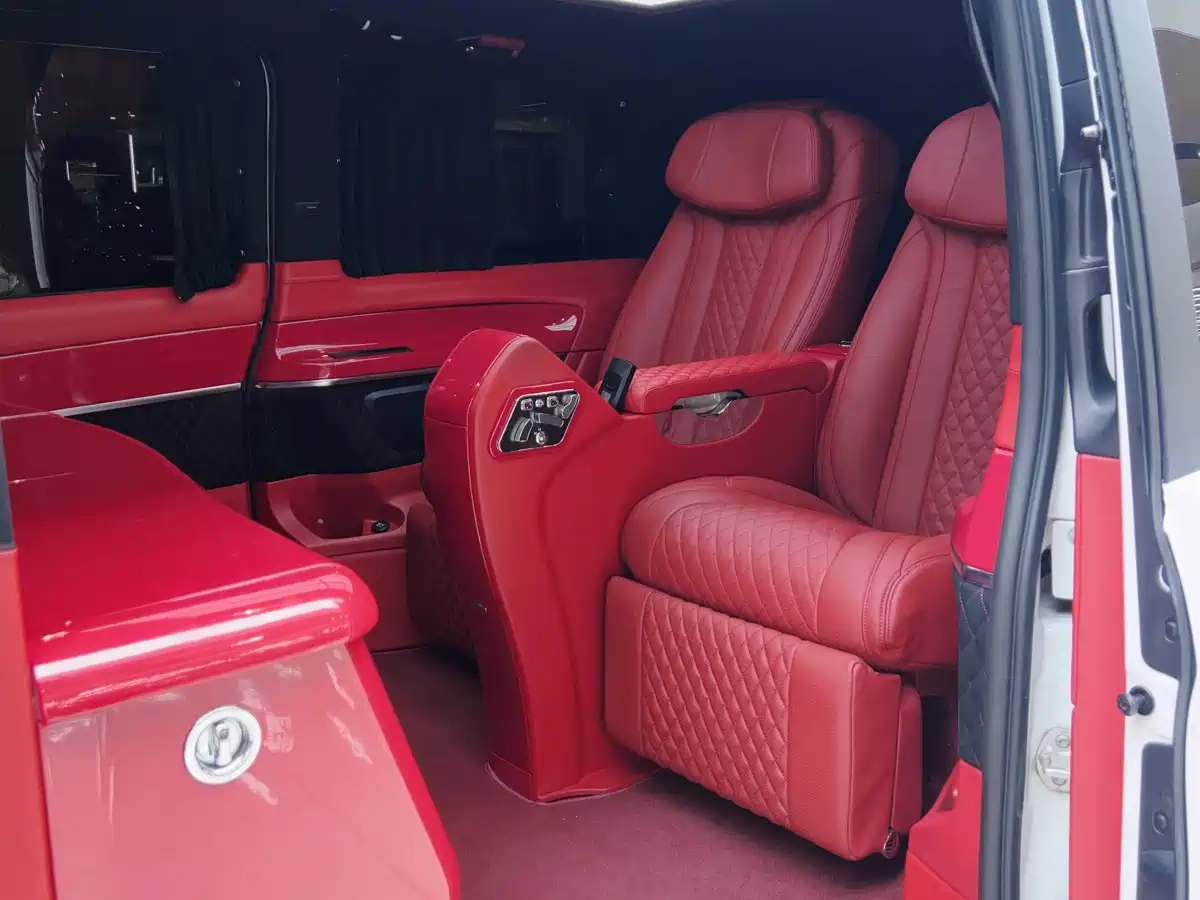 Mercedes-Benz V-Class 2018 2016 V 260 Navigator