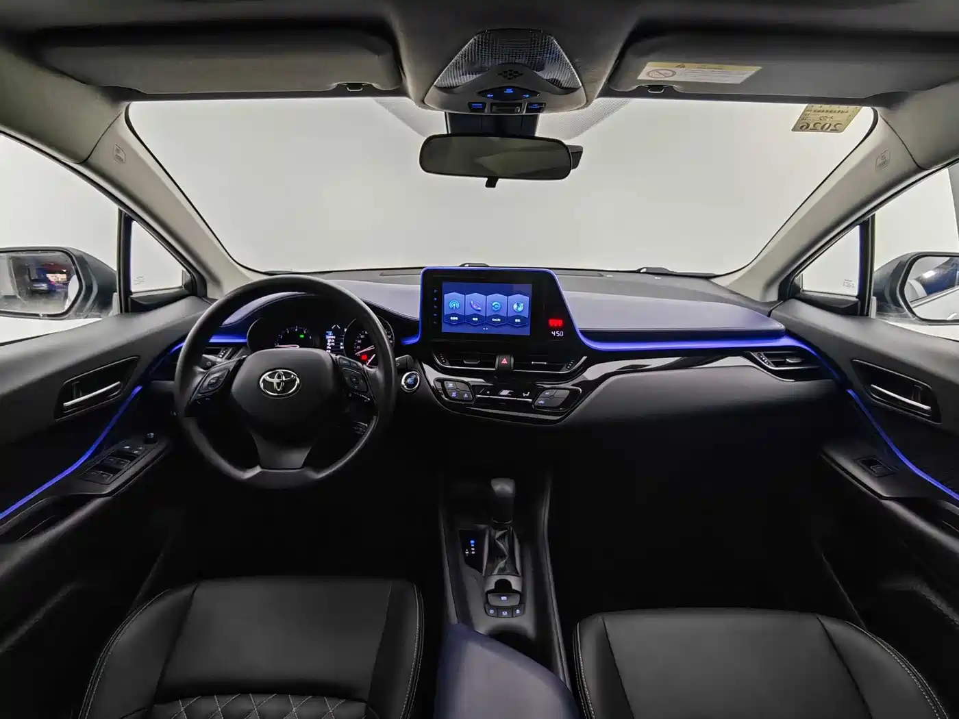 Toyota C-HR 2021 2.0L Comfort Edition фото 4