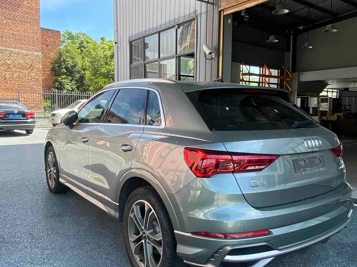 Фото 7 - Audi Q3