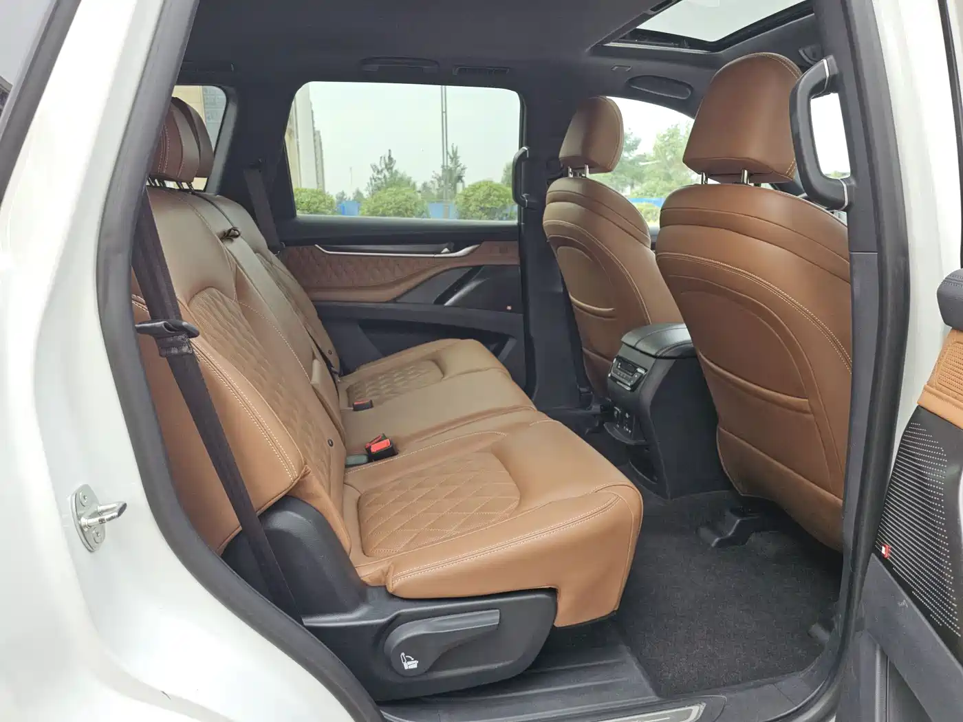 Maxus D90 Pro 2022 2021 2.0T Diesel 4WD Lop Nur Edition 7-Seater