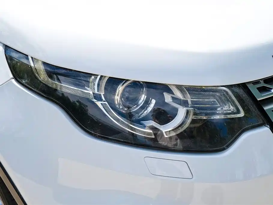 Land Rover Discovery Sport 2017 2.0T HSE фото 21