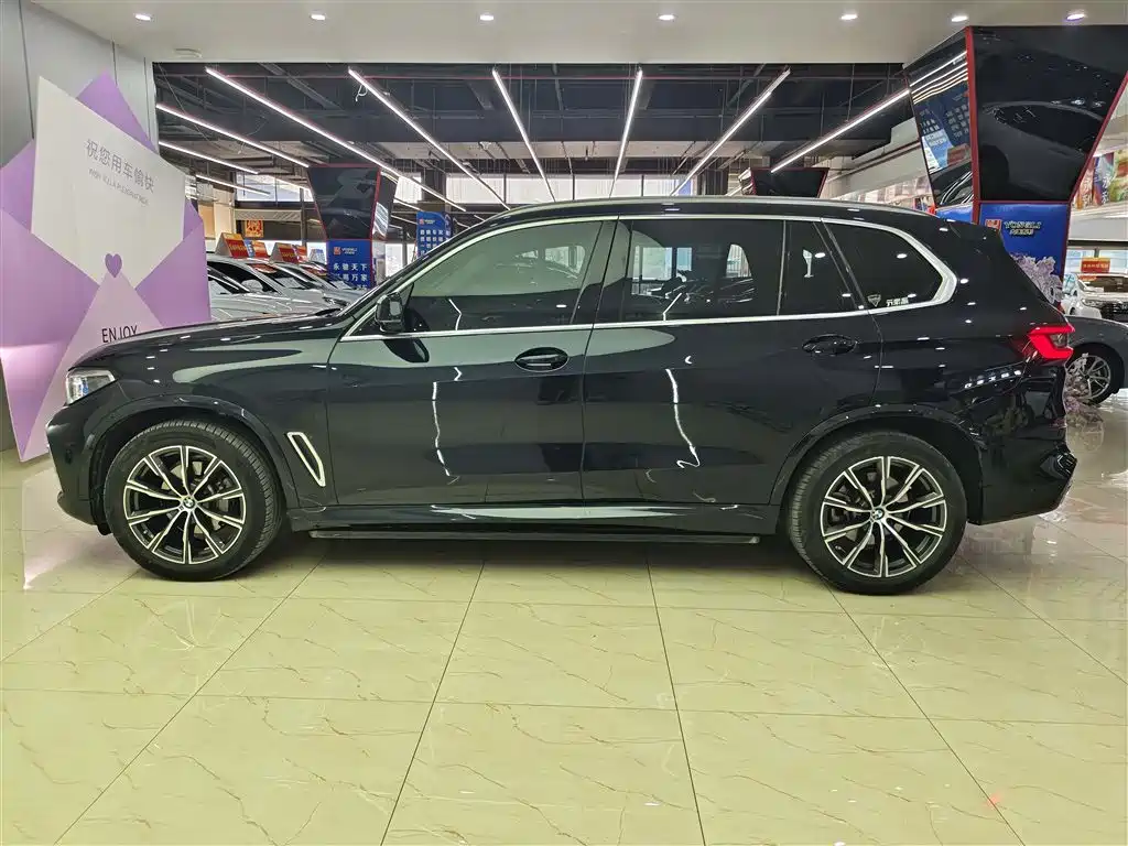 BMW X5 2022 Facelift xDrive 30Li Premium M Sport Package фото 7