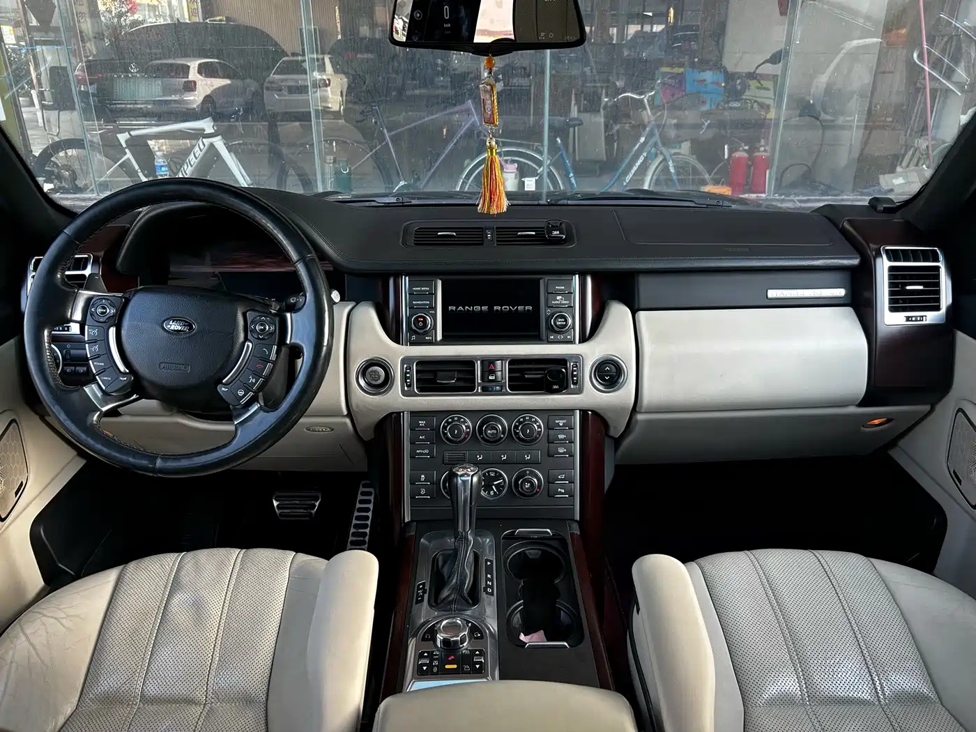 Land Rover Range Rover 2012 5.0 SC V8 Ultimate Genesis Edition фото 5