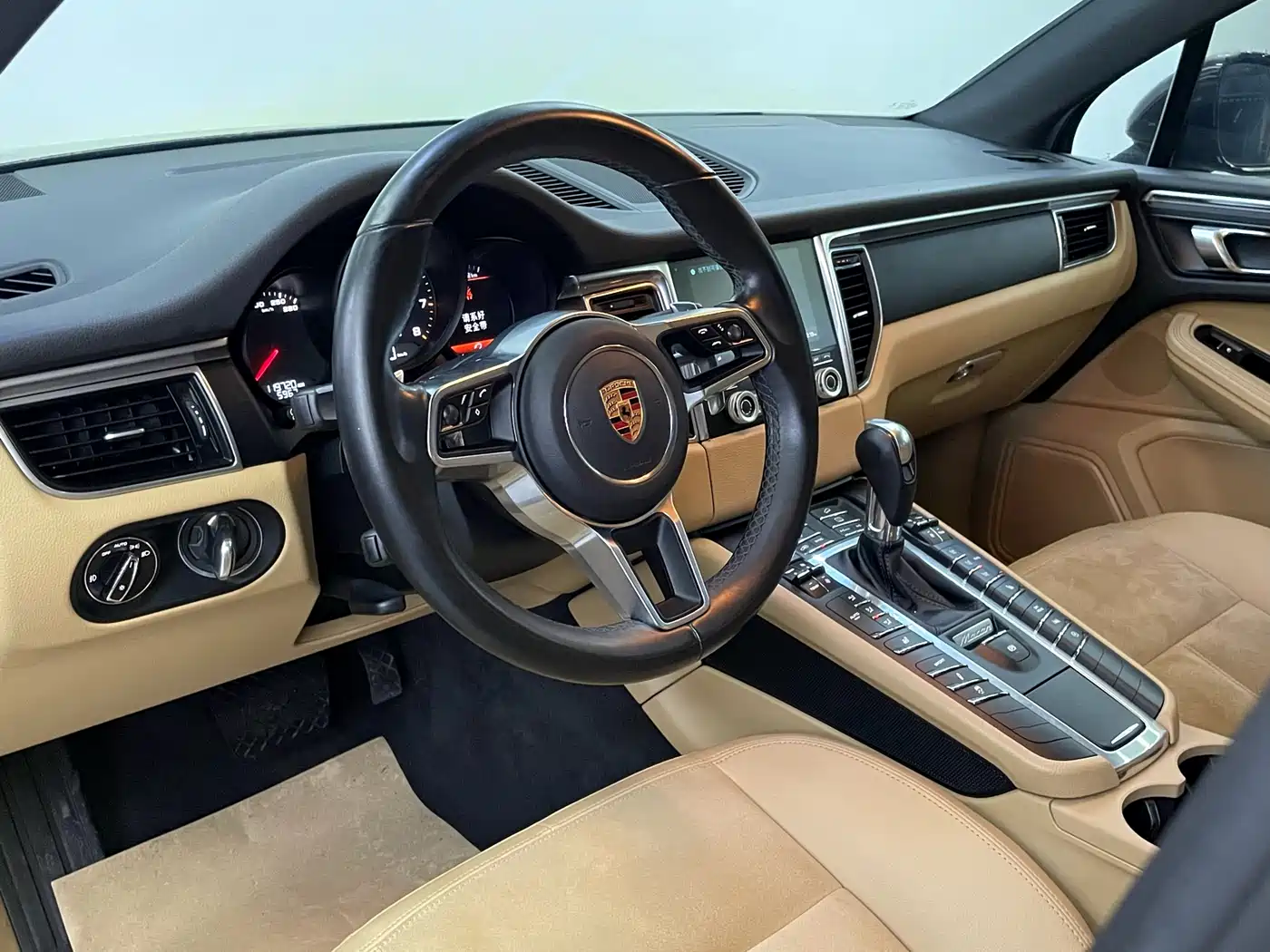 Porsche Macan 2017 Macan 2.0T фото 8