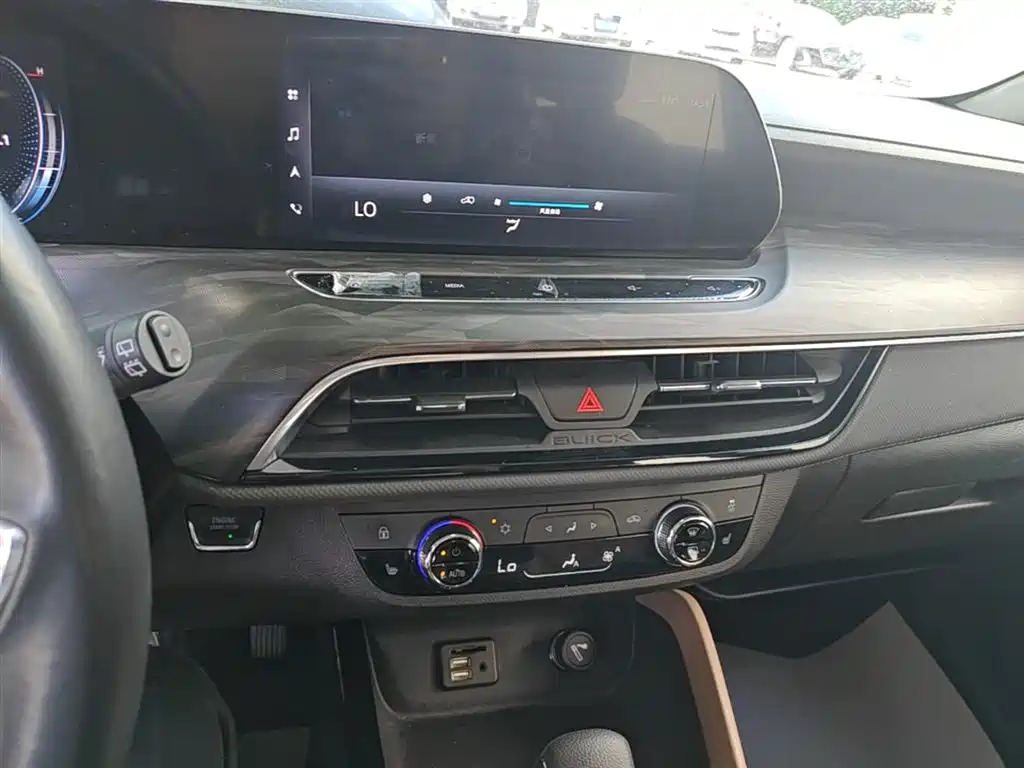 BUICK GL6