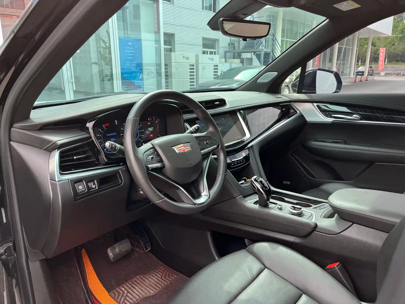 CADILLAC XT6