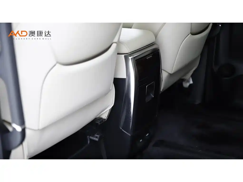 Toyota Alphard 2018 3.5L Luxury фото 10