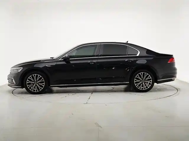 Volkswagen Phideon 2021 380TSI Luxury Edition фото 2