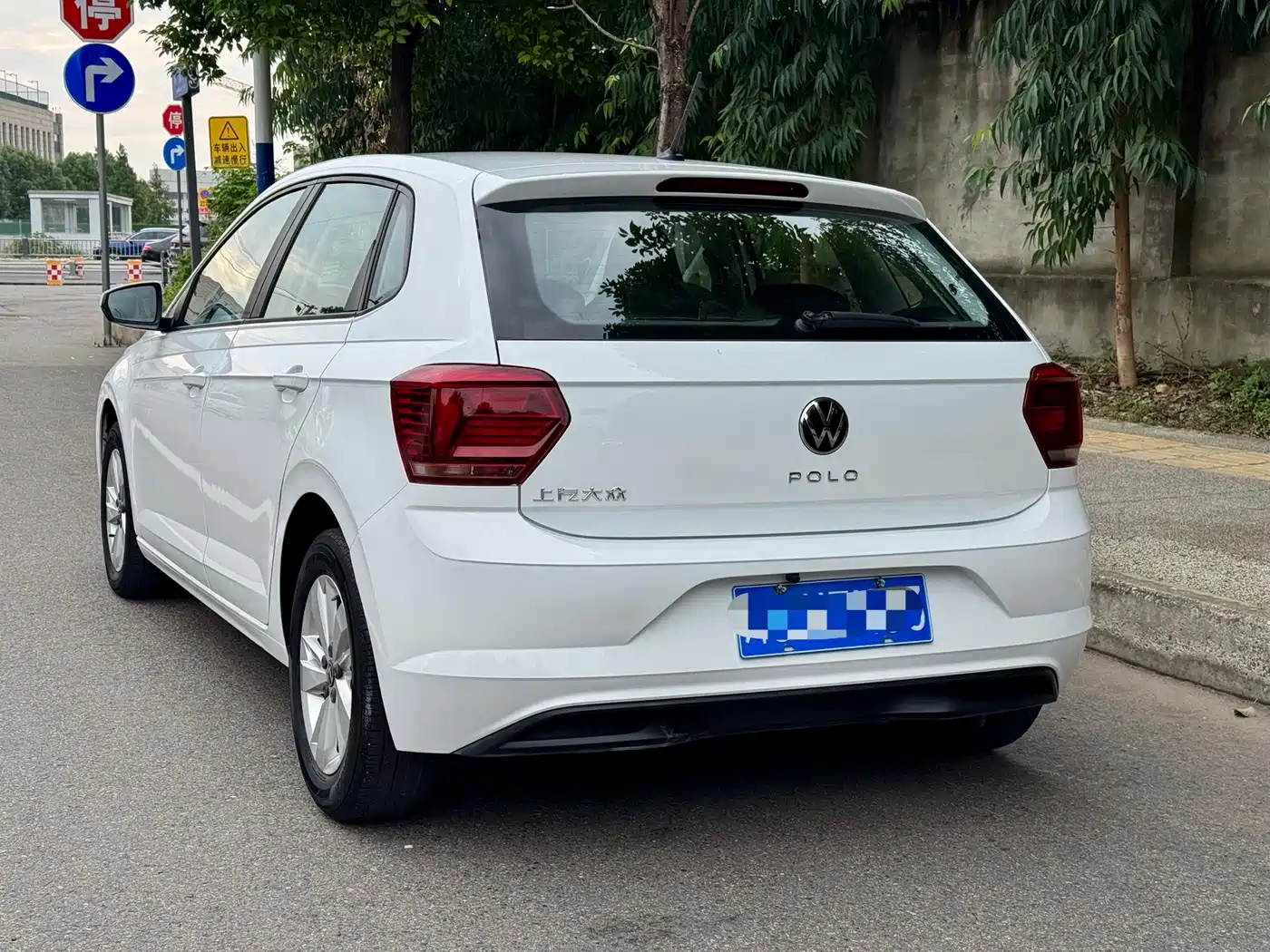 Volkswagen Polo 2023 2023 Plus 1.5L Automatic Colorful Tech Edition