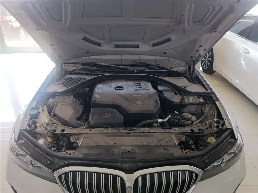 BMW 3 Series 2024 320Li M Sport Package фото 11