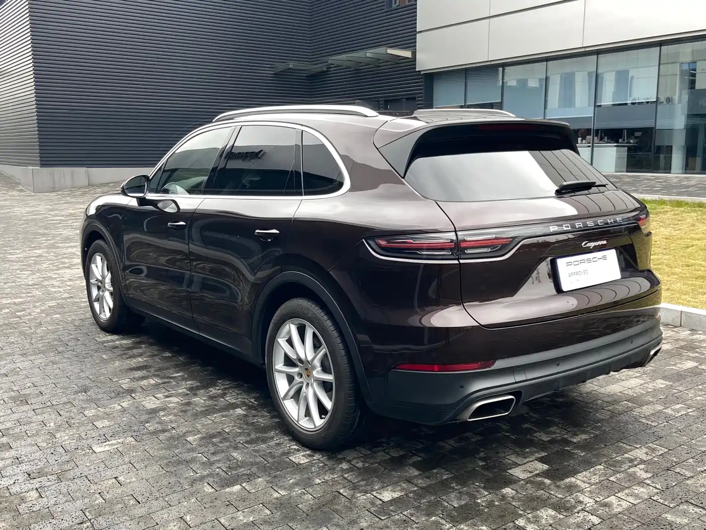 PORSCHE CAYENNE