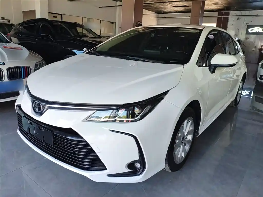 Toyota Corolla 2021 1.2T S-CVT Elite PLUS Edition фото 2