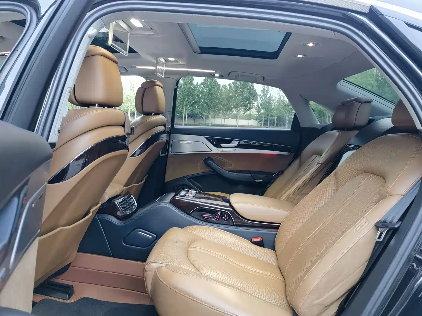 Audi A8 2014 A8L 45 TFSI quattro Luxury фото 18