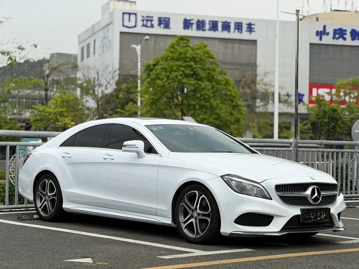 Mercedes-Benz CLS 2016 CLS 260 Edition фото 3