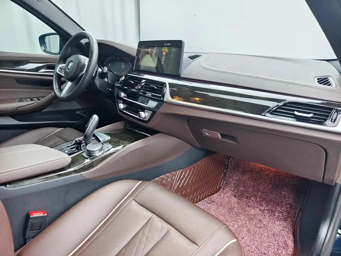 BMW 5 Series 2022 Facelift 530Li Leading M Sport Package фото 15
