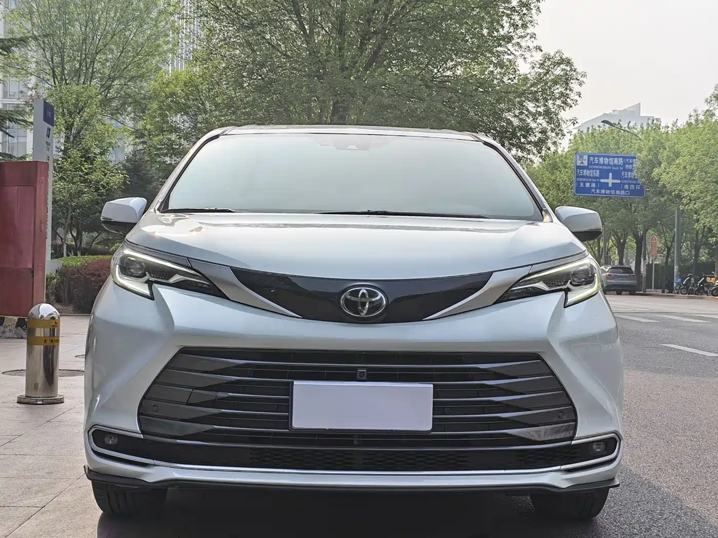 TOYOTA SIENNA