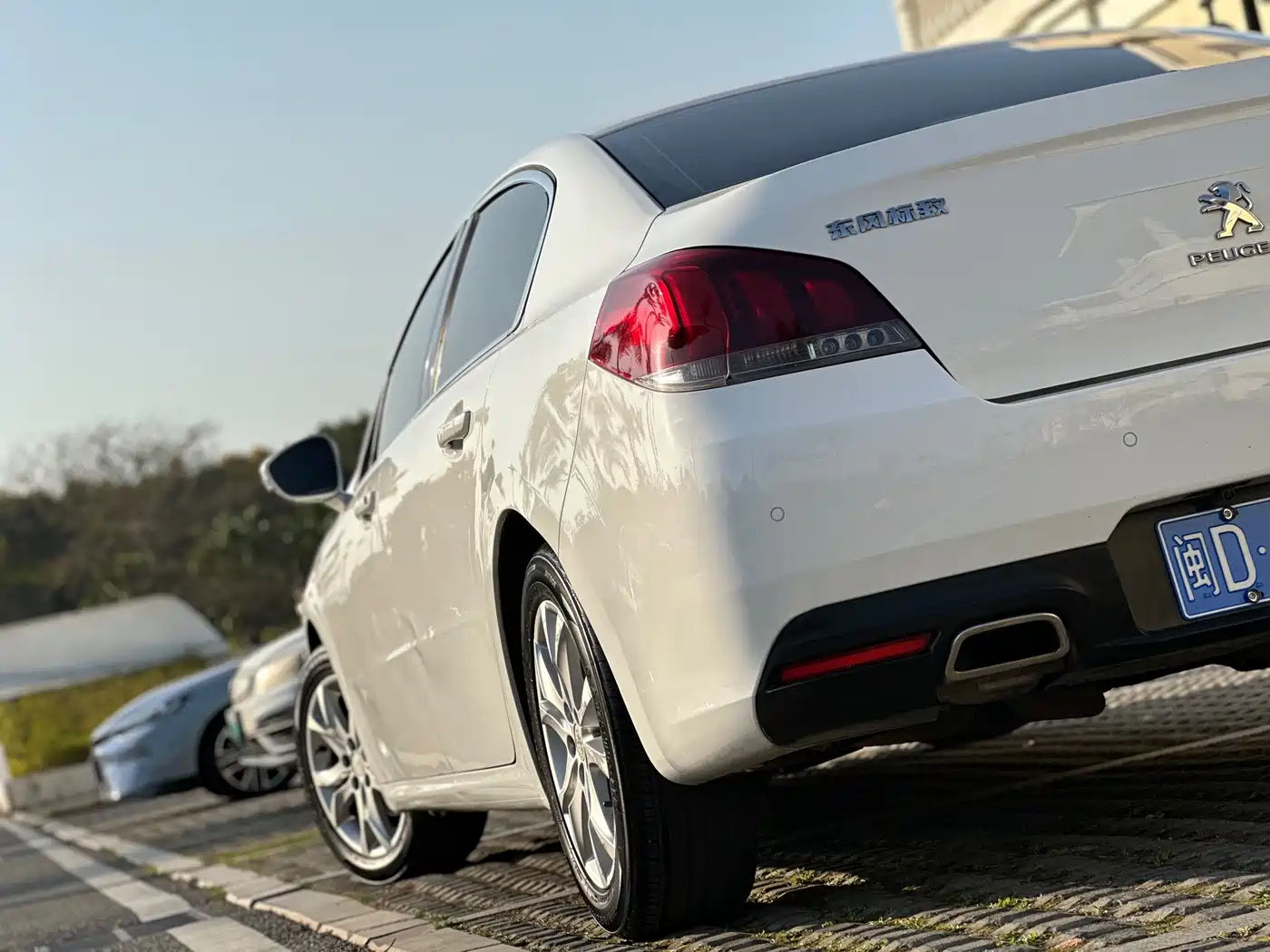 Peugeot 508 2015 1.6THP Auto Excellence Edition фото 9
