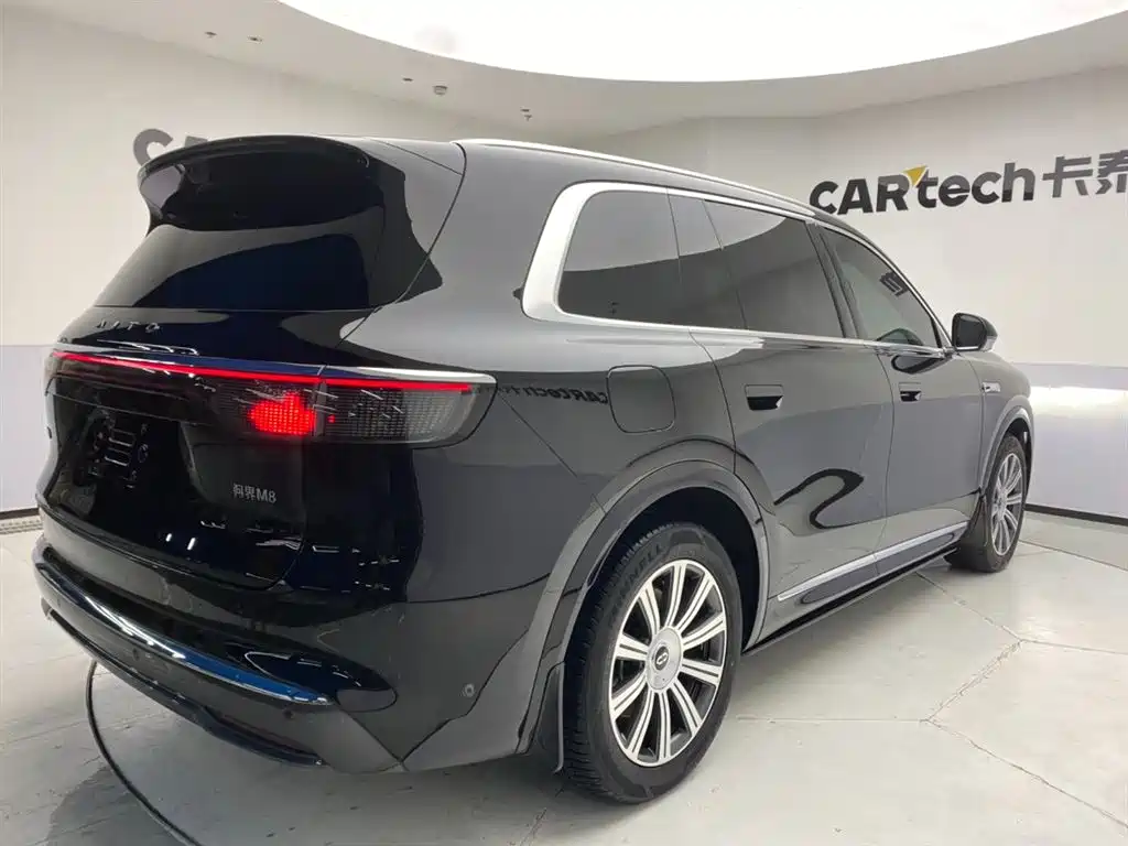 AITO Wenjie AITO M8 2025 Model Extended Range Max+ Edition 53.4kWh 6-Seater фото 5