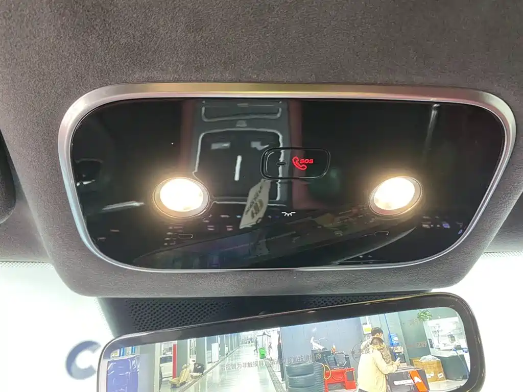 AITO Wenjie AITO M8 2025 Model Extended Range Max+ Edition 53.4kWh 6-Seater фото 21