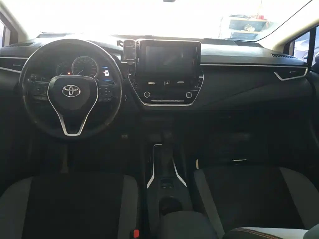 Toyota Corolla 2021 1.2T S-CVT Elite PLUS Edition фото 10