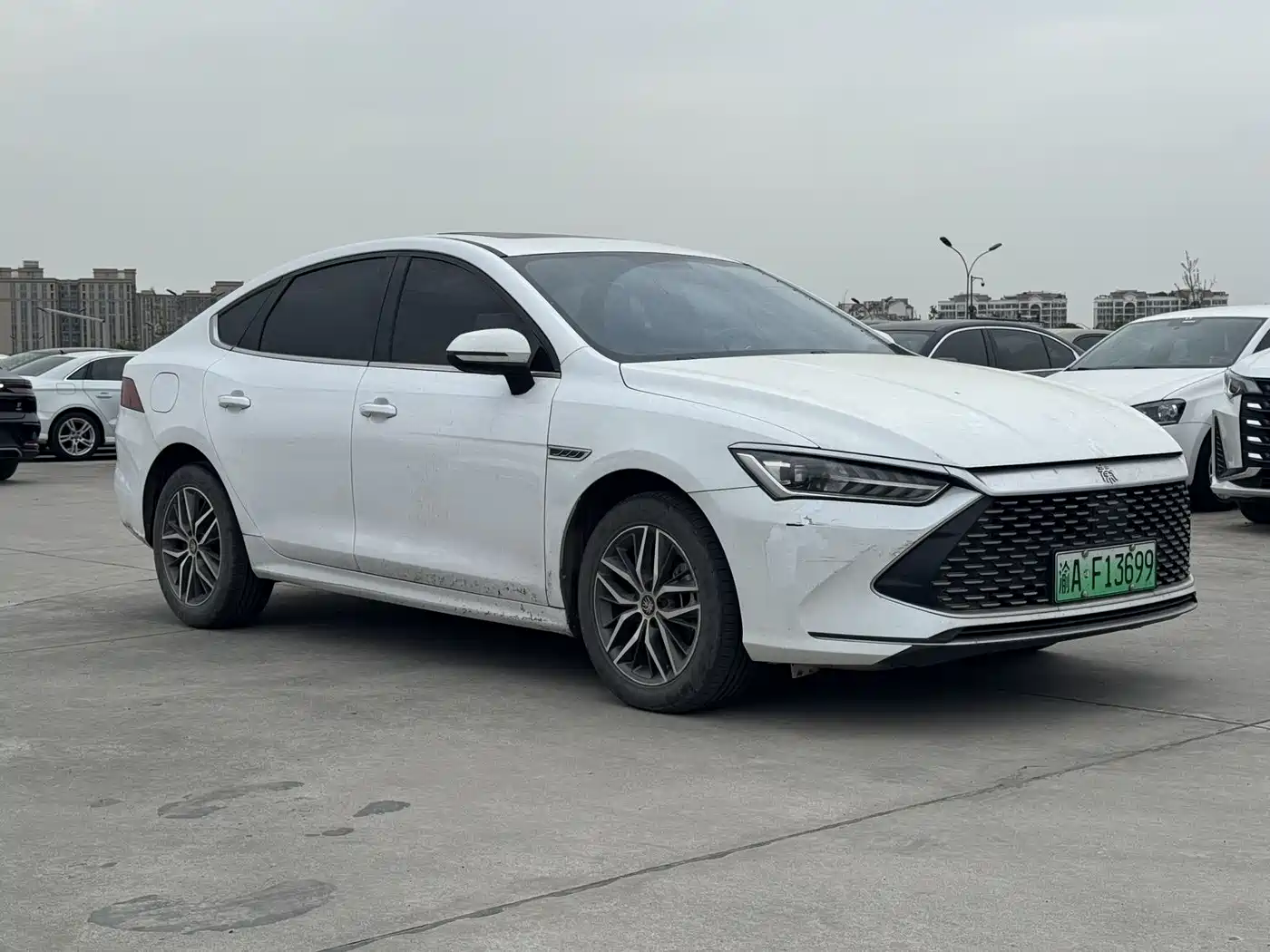 BYD Qin PLUS 2021 DM-i 120KM Premium фото 3