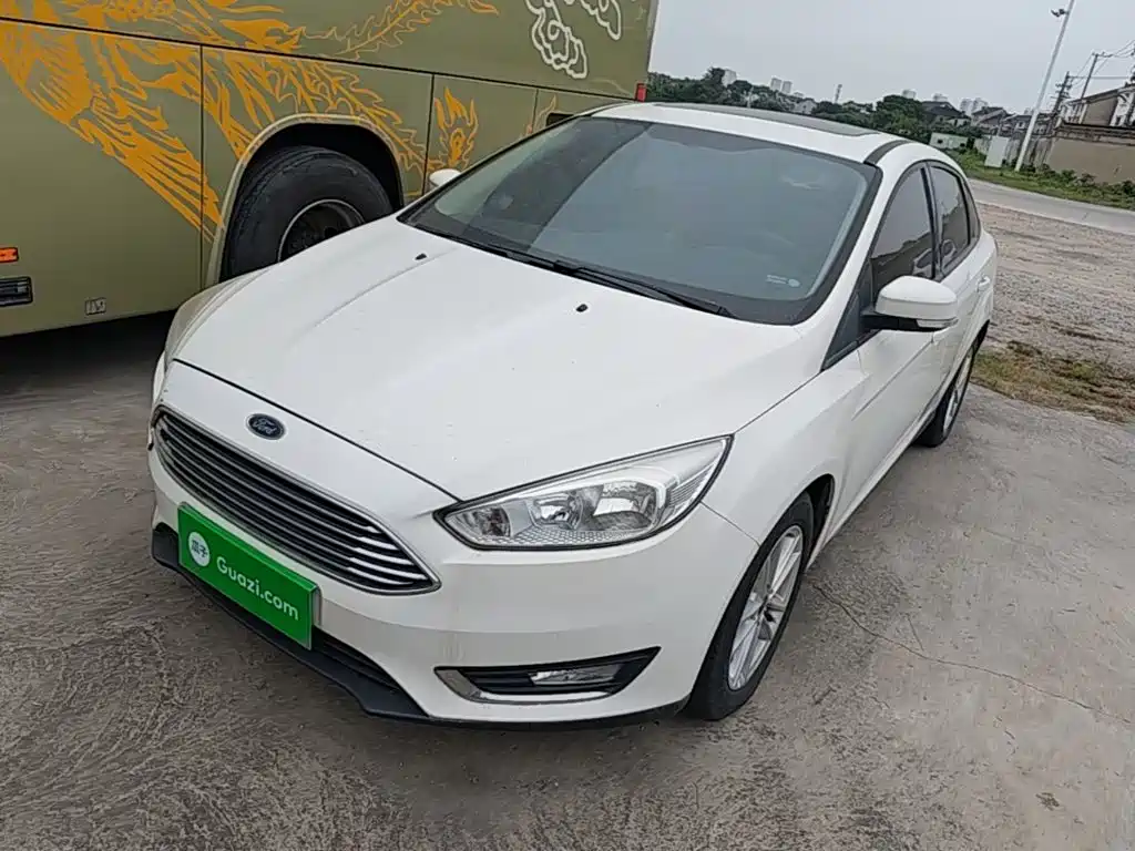 Фото 1 - Ford Focus