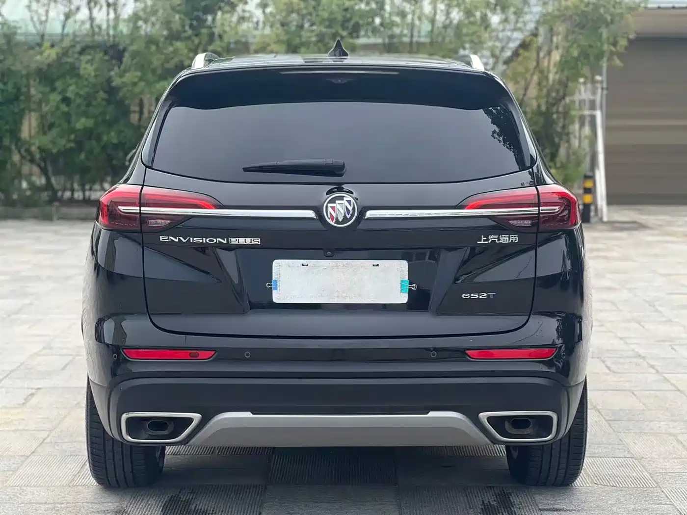 Photo 9 - Buick Envision Plus