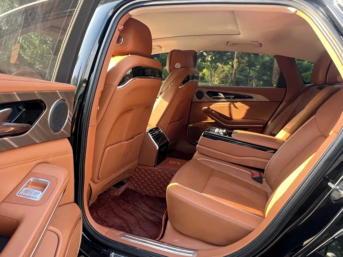 Hongqi H9 2020 2.0T Smart Connection Qi Xiang Edition фото 9