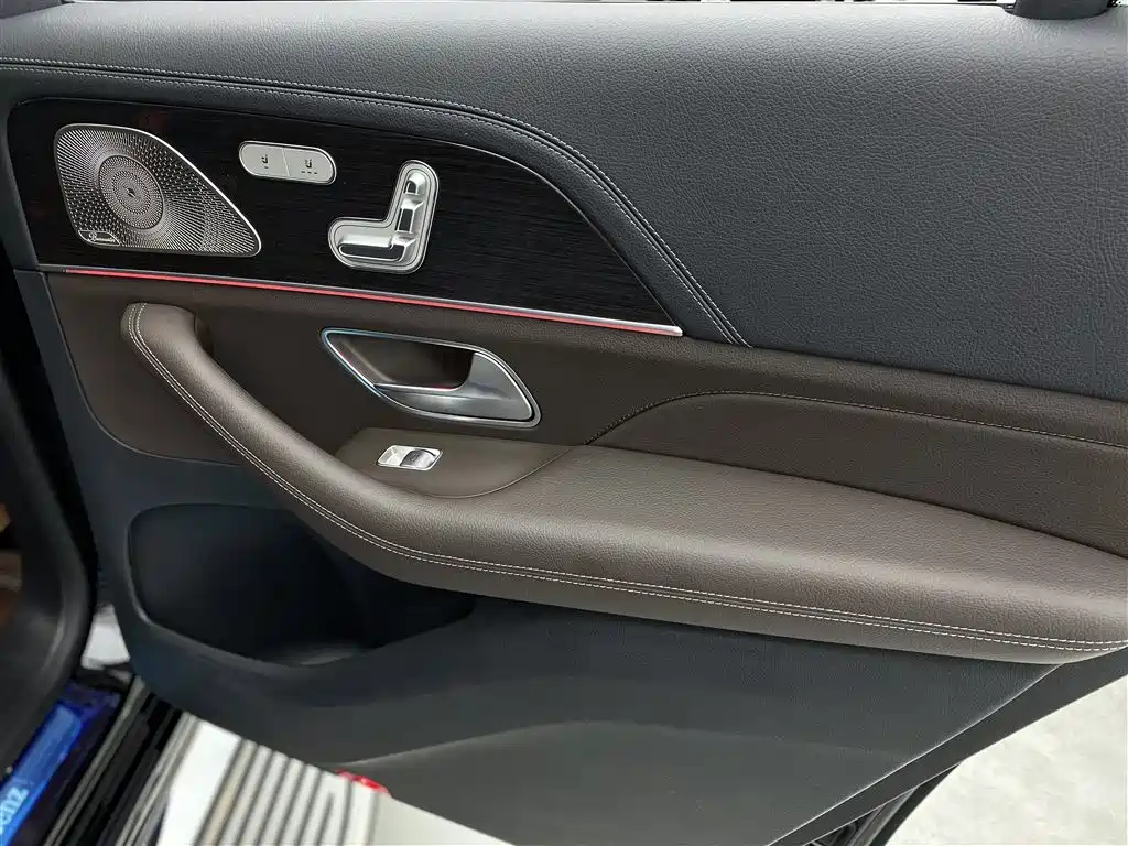 Mercedes-Benz GLS 2023 Facelift GLS 450 4MATIC Fashion фото 23