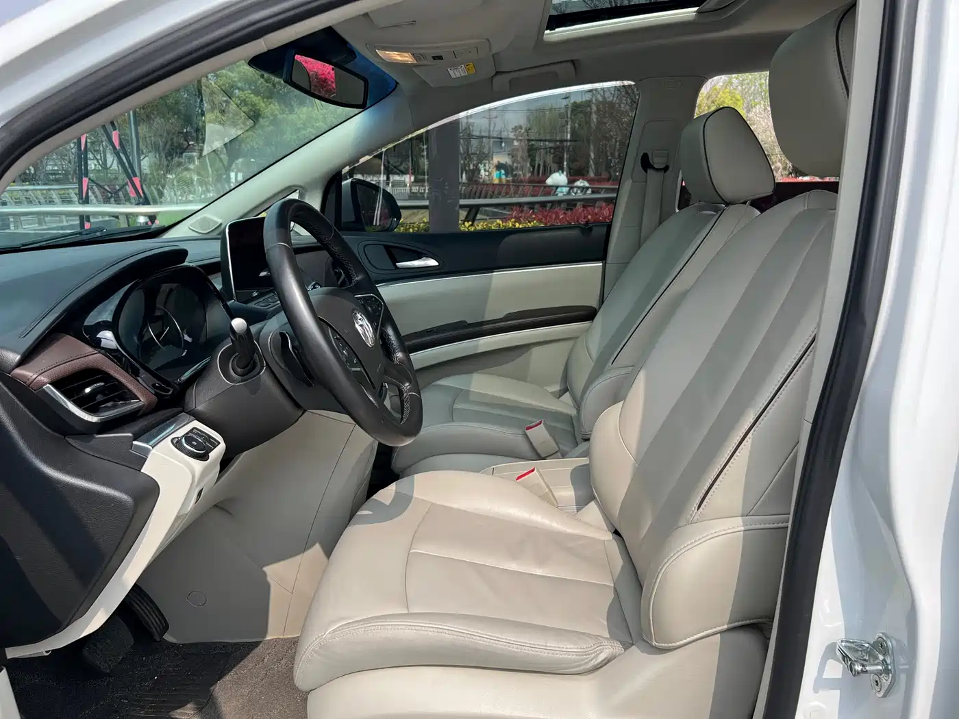 Buick GL8 2020 Model Land Business Class 652T Luxury фото 10