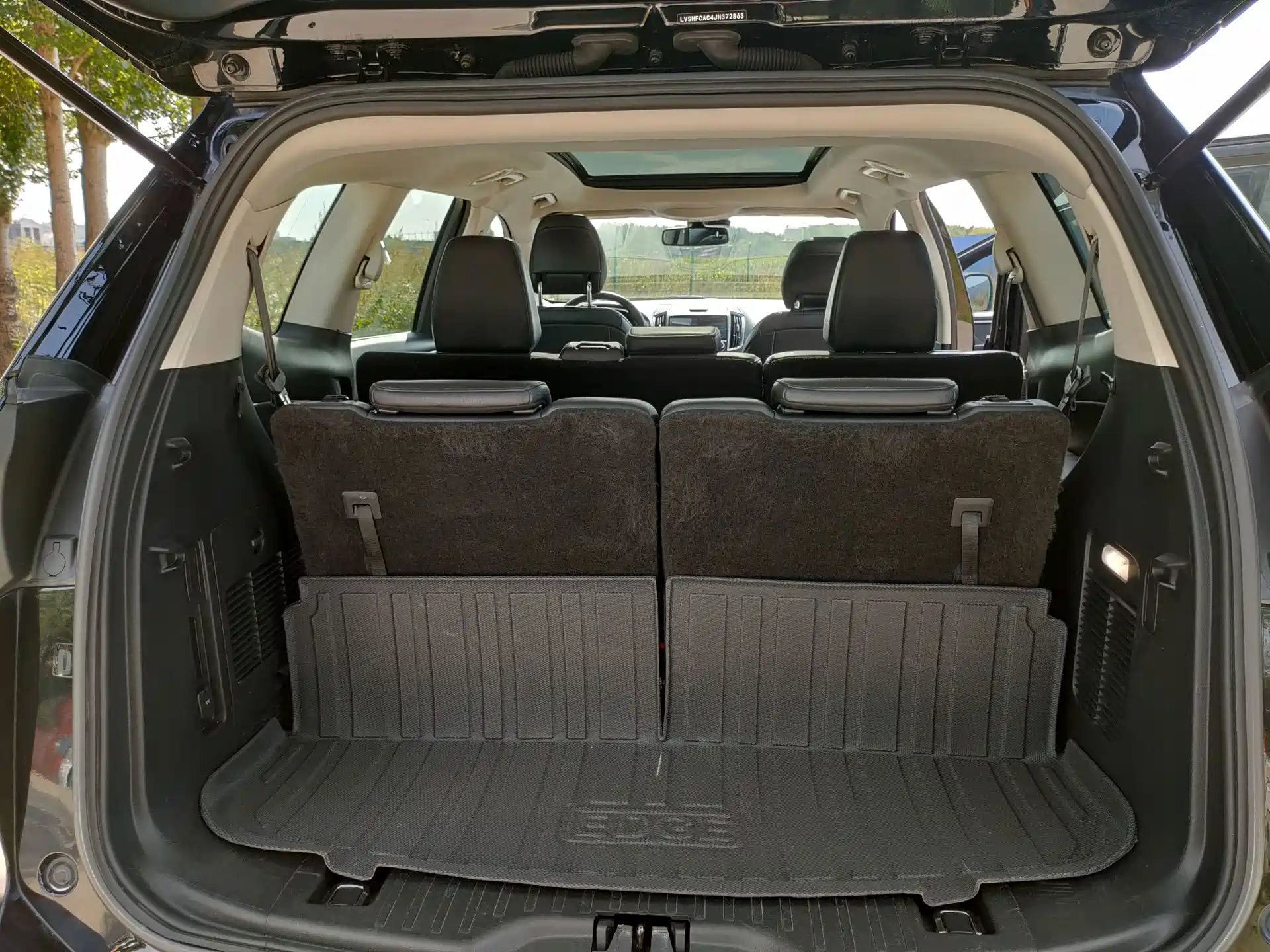 Фото 18 - Ford Edge