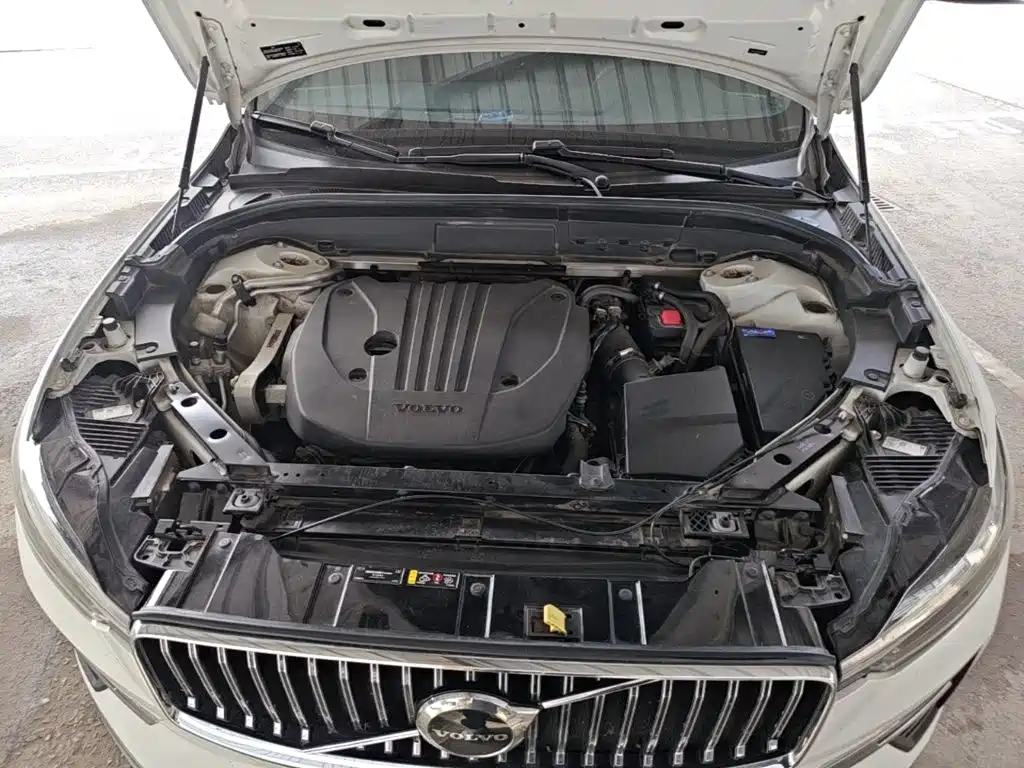 Фото 20 - Volvo XC60