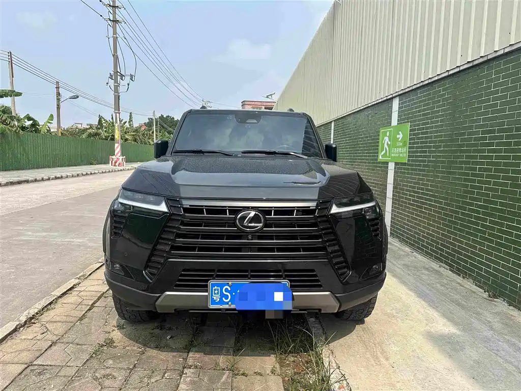 Lexus GX 2025 2024 OVERTRAIL Summit Edition
