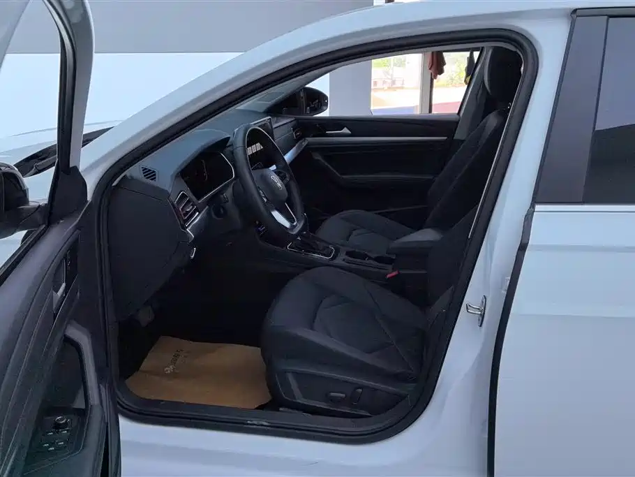 Volkswagen Lavida 2024 Model 300TSI DSG Starlight Leading Edition фото 9