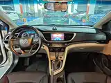 Фото 10 - Buick Excelle