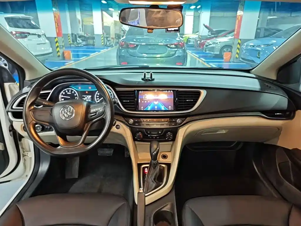 Фото 10 - Buick Excelle