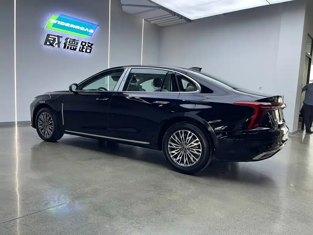 Hongqi H5 2026 2025 1.5T DCT Flag Rhythm 500,000 Units Memorial Edition