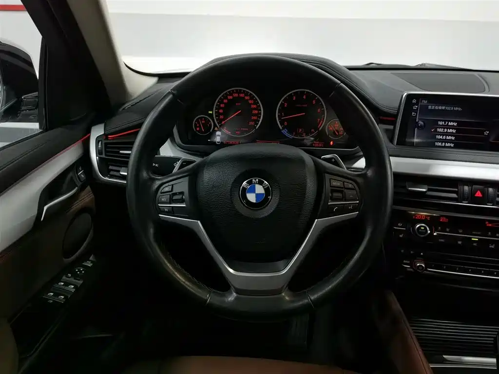 Фото 11 - BMW X6