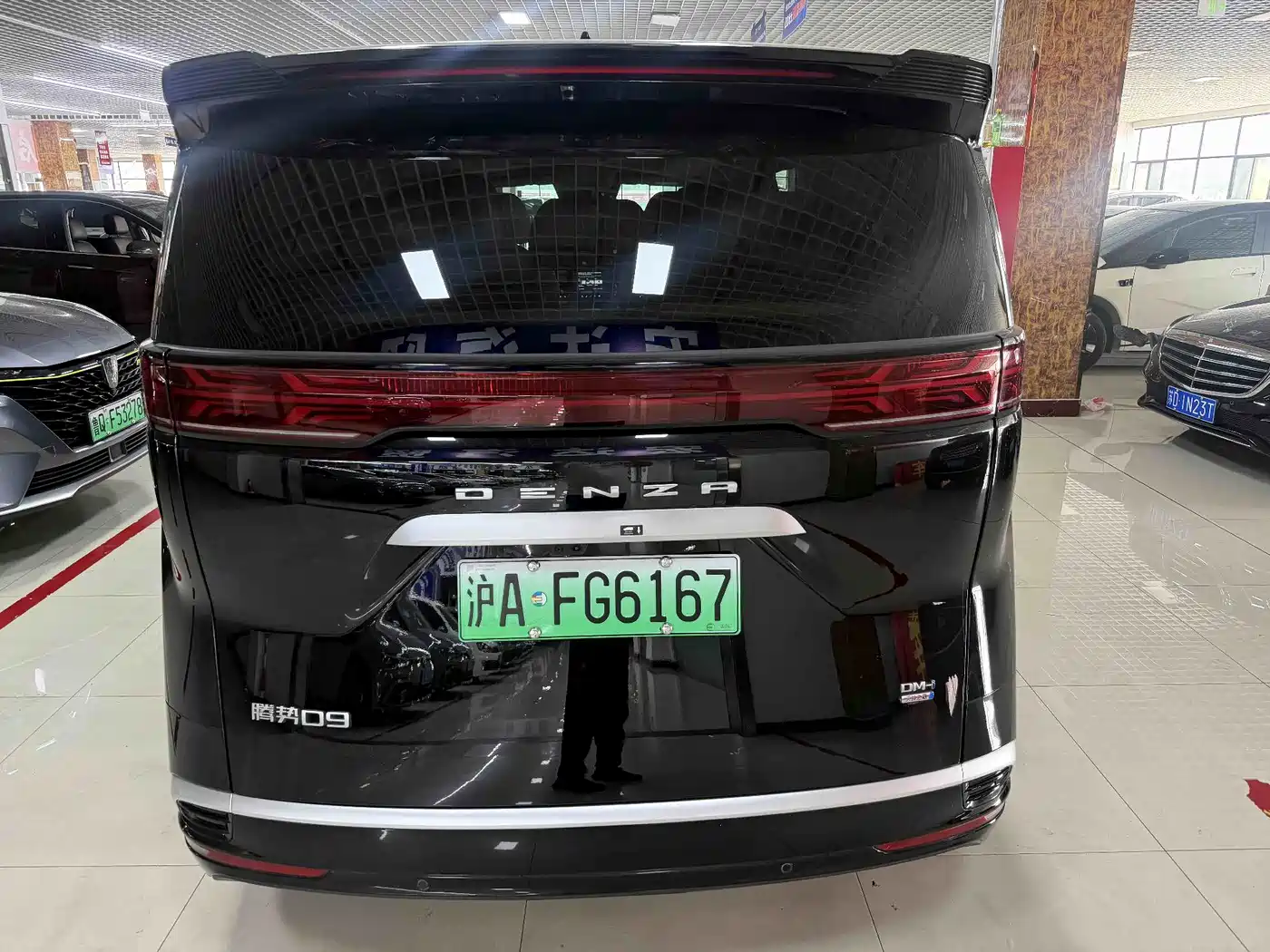 Denza D9 2025 DM-i Smart Driving Edition 1100 FWD Flagship фото 9