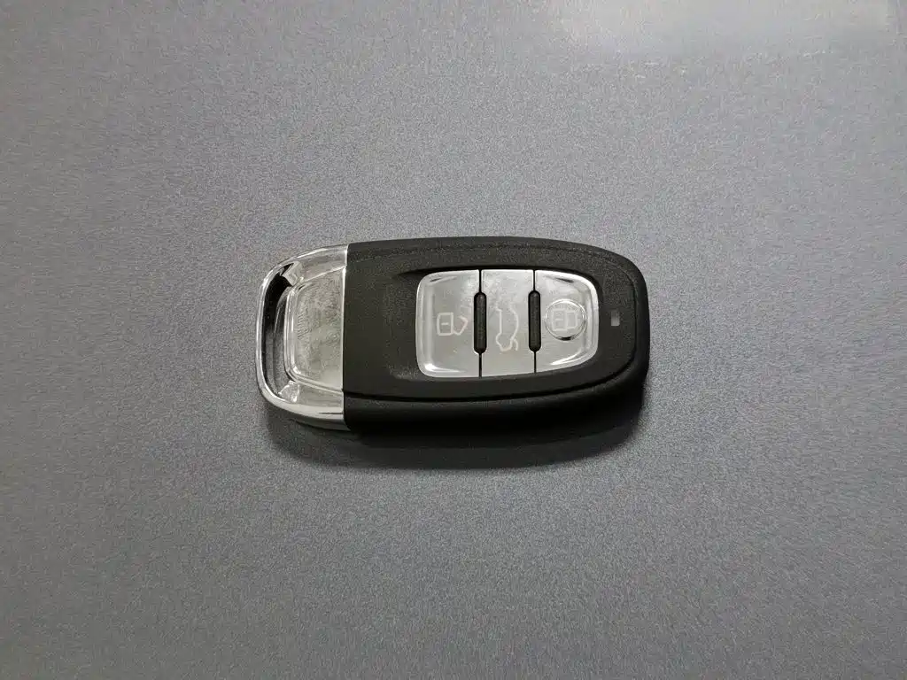 Citroën C4 C-Quatre 2017 2016 1.6L Automatic Luxury Model