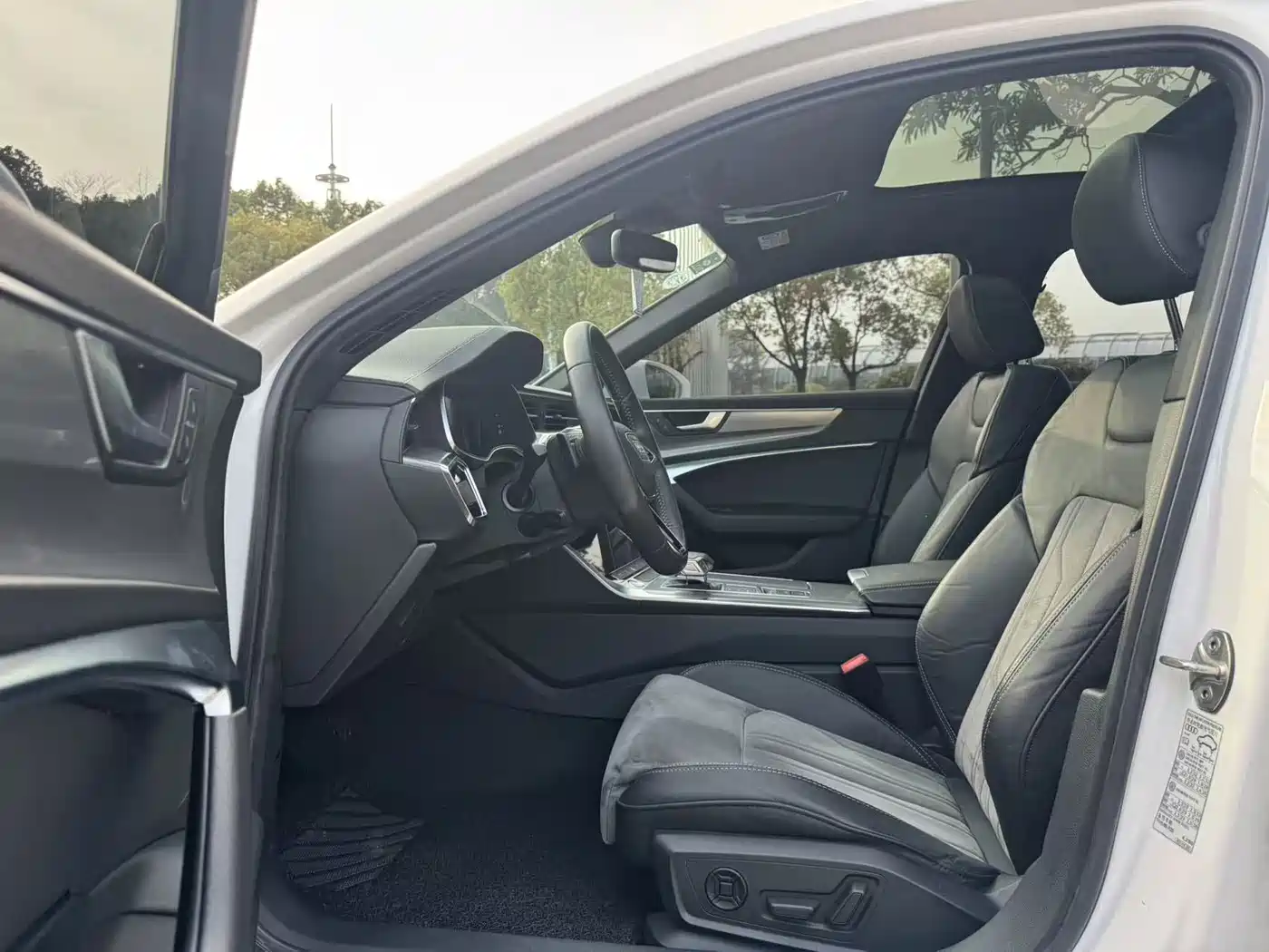Audi A6L 2020 40 TFSI Luxury Dynamic фото 3