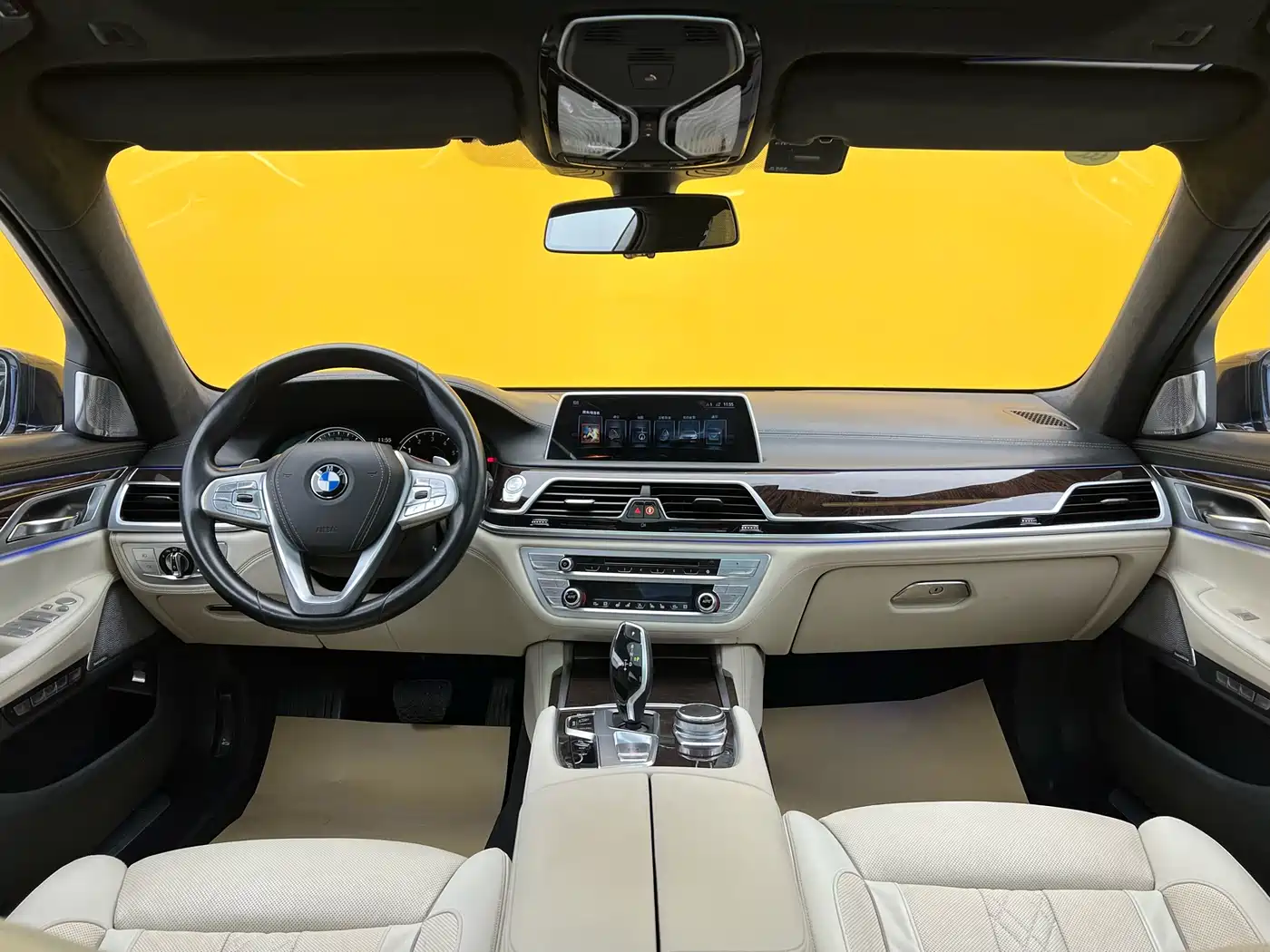 BMW 7 Series 2016 740Li Premium фото 17