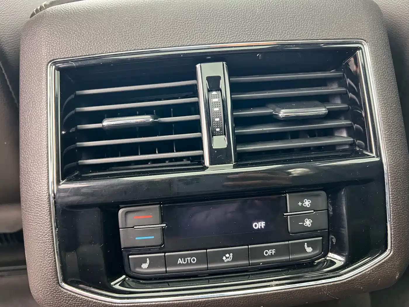 Volkswagen Teramont 2019 380TSI 4WD Luxury Edition China VI фото 21