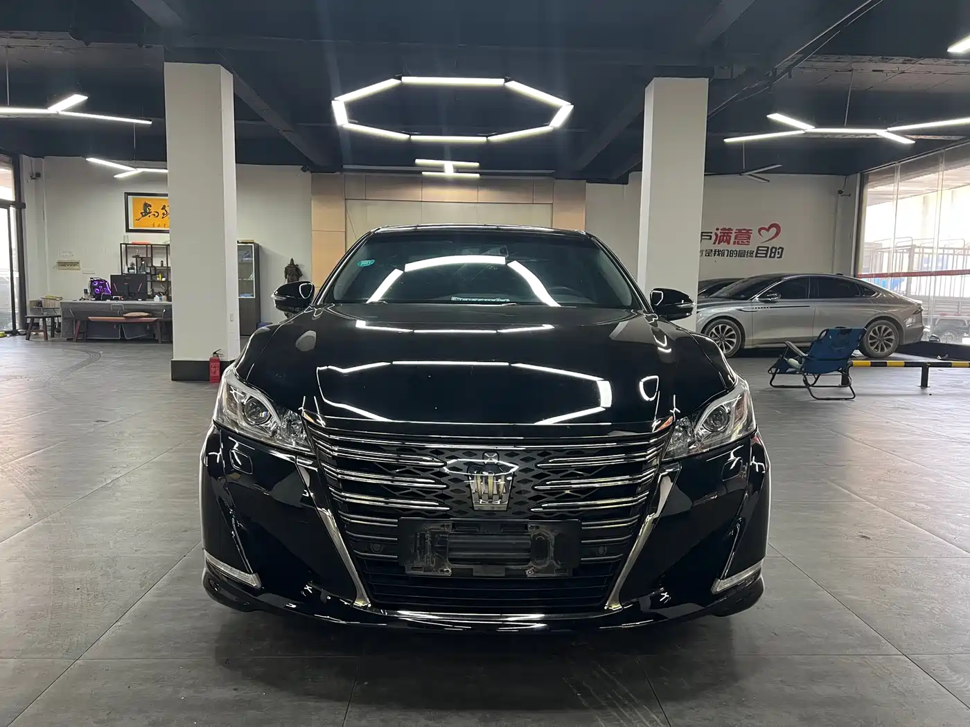 Toyota Crown 2018 2.0T Fashion Edition