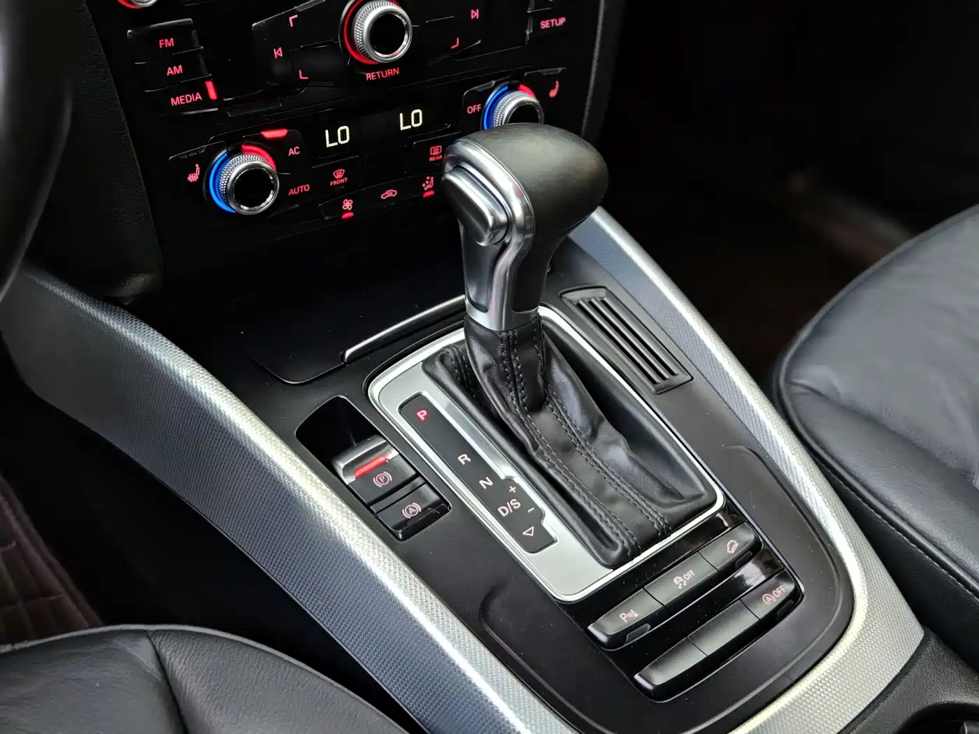 Audi Q5 2013 40 TFSI Technology фото 18